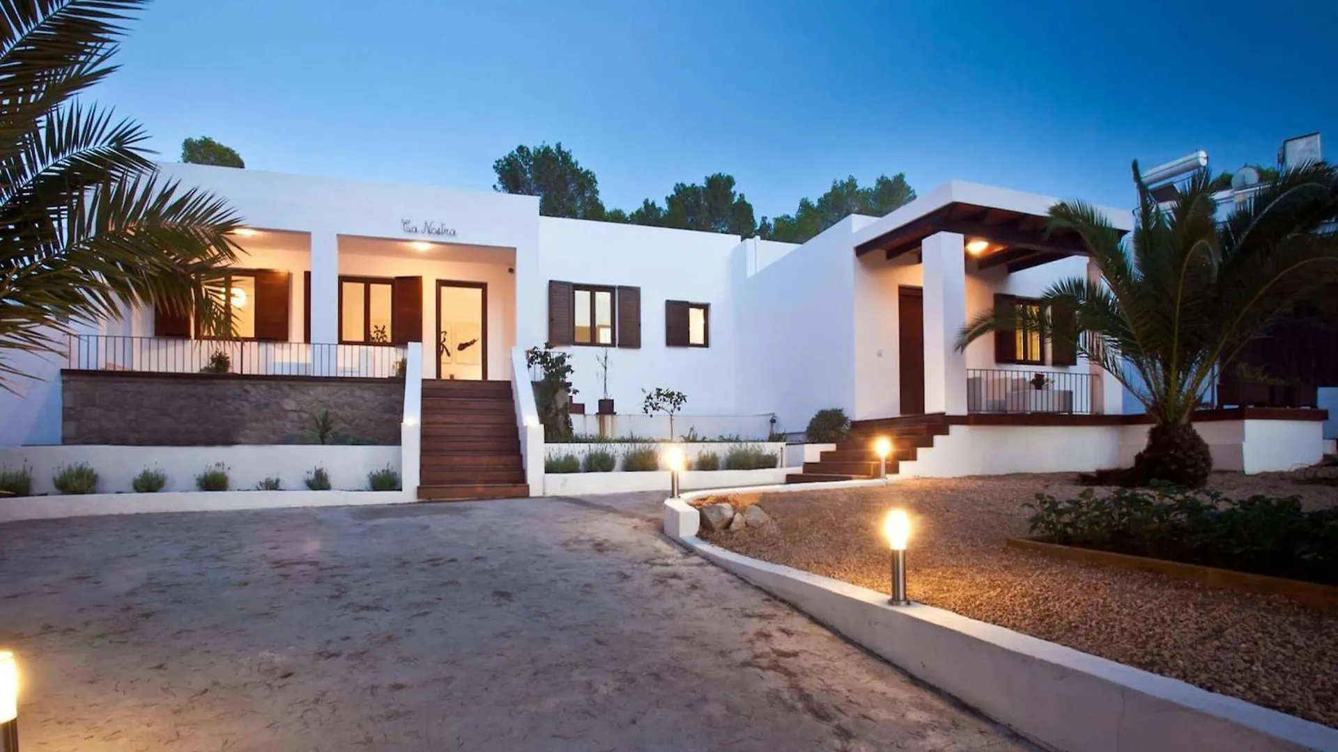 Beachfront Villa With Saltwater Pool Sant Josep de sa Talaia