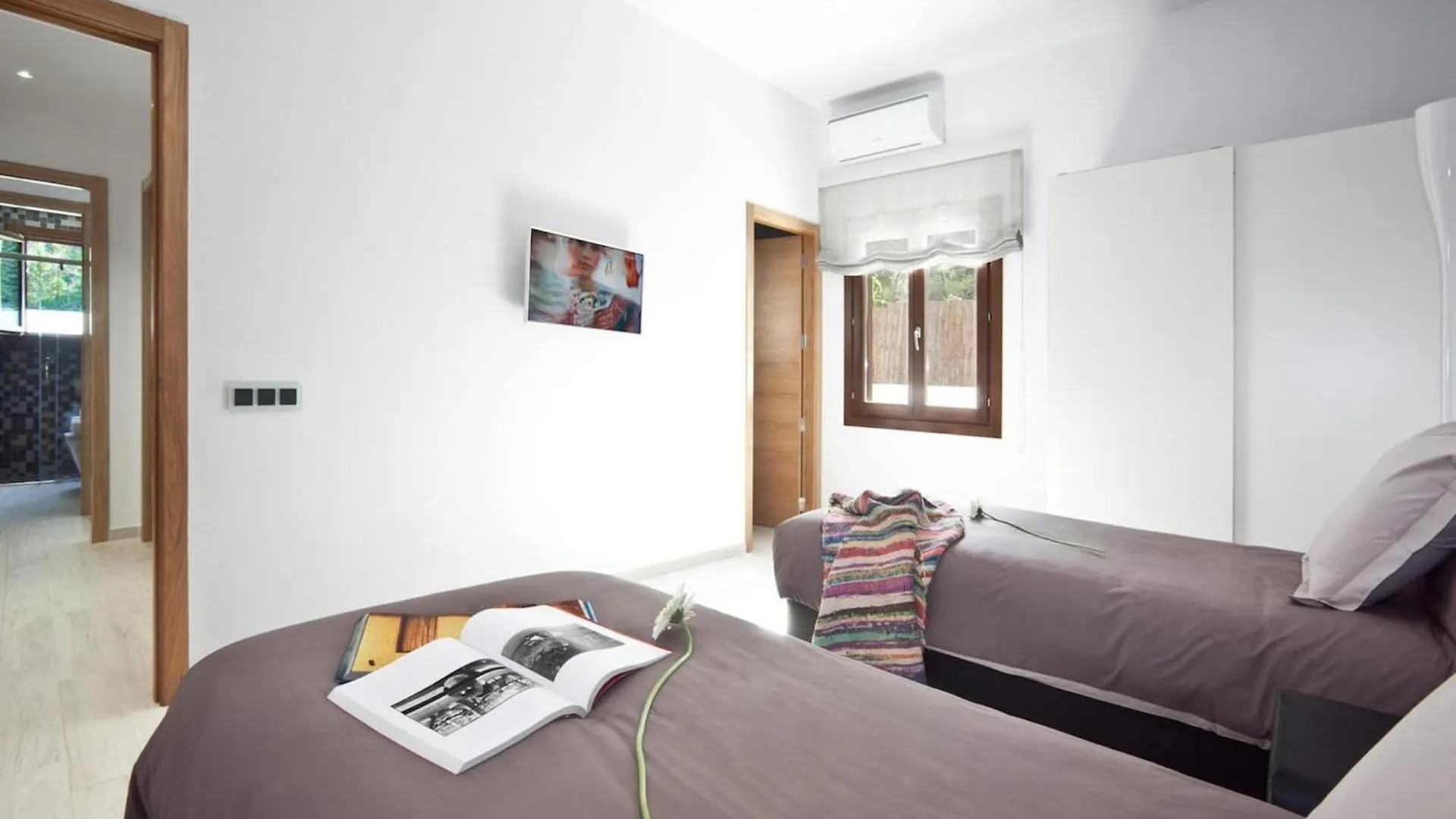 Beachfront Villa With Saltwater Pool Sant Josep de sa Talaia