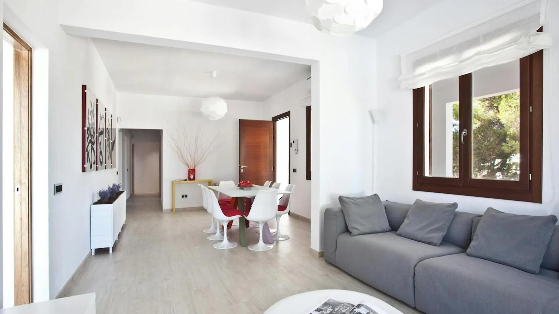 Beachfront Villa With Saltwater Pool Sant Josep de sa Talaia
