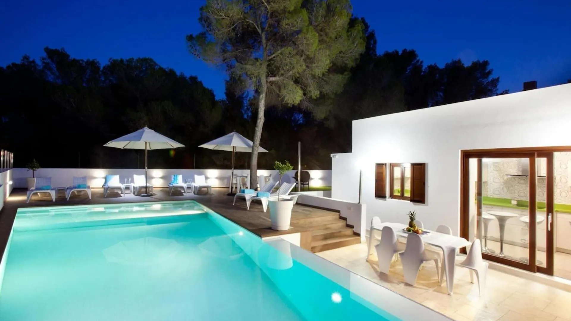 Holiday home Beachfront Villa With Saltwater Pool Sant Josep de sa Talaia Spain